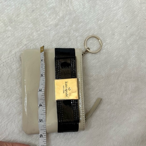 Kate Spade Cream and Black Color-Block Wallet 🤍🤍🤍 - Picture 3 of 8